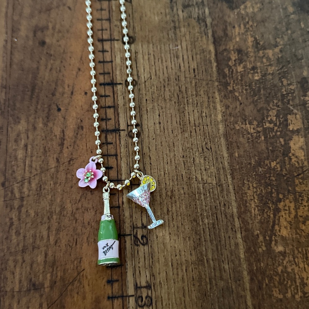 Betsey Johnson champagne bottle drink Charm Necklace